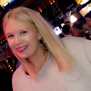 Meet your Posher, Claiborne